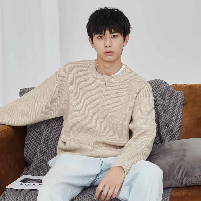 The New Korean In Autumn 2020 Is A Solid-color Crew-neck Sweater with Long Sleeves for Men, White
The New Korean In Autumn 2020 Is A Solid-color Crew-neck Sweater with Long Sleeves for Men, White