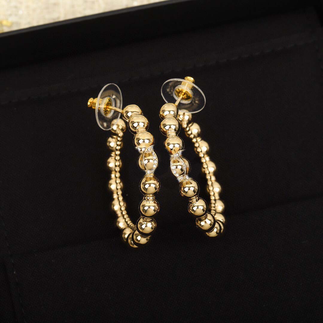 2022 Top quality Charm dangle small round shape with diamond stud earrng in 18k gold plated for women wedding jewelry gift have box stamp PS7176
2022 Top quality Charm dangle small round shape with diamond stud earrng in 18k gold plated for women wedding jewelry gift have box stamp PS7176