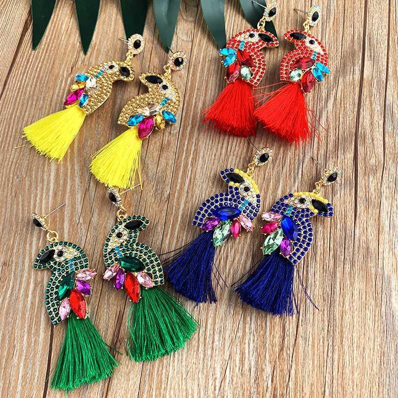Bohemian Handmade Crystal Birds Long Tassel Earrings Women christmas Gift Animal Green Blue Drop Dangle Earring Vintage Jewelry1
Bohemian Handmade Crystal Birds Long Tassel Earrings Women christmas Gift Animal Green Blue Drop Dangle Earring Vintage Jewelry1