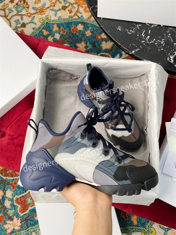 2021TOP Women Quality Speed Trainer Black Walking Sneakers Men Women Black Red Casual Shoes Fashion Paris Sneakers jg201023, 01
2021TOP Women Quality Speed Trainer Black Walking Sneakers Men Women Black Red Casual Shoes Fashion Paris Sneakers jg201023, 01