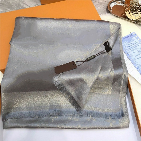 Classic Beautiful Silk an wool Scarf Fashion Womens 4 Seasons Shawl Scarf letter flower Scarves Size about 180x70cm 5 Color without box
Classic Beautiful Silk an wool Scarf Fashion Womens 4 Seasons Shawl Scarf letter flower Scarves Size about 180x70cm 5 Color without box