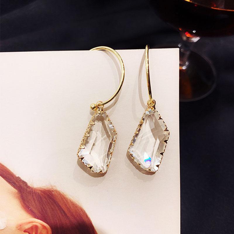 Transparent Resin Pendant Hanging Earring For Women Bohemia Trendy Geometric Square Acrylic Drop Dangle Earrings
Transparent Resin Pendant Hanging Earring For Women Bohemia Trendy Geometric Square Acrylic Drop Dangle Earrings