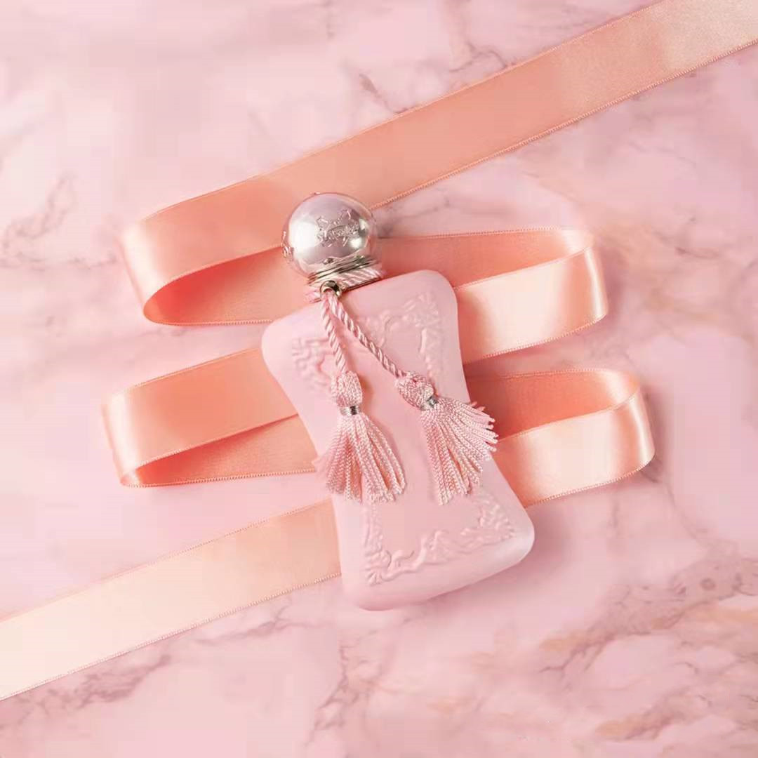 Woman perfumes sexy fragrance spray 75ml Delina eau de parfum EDP Perfume charming royal essence fast delivery
Woman perfumes sexy fragrance spray 75ml Delina eau de parfum EDP Perfume charming royal essence fast delivery