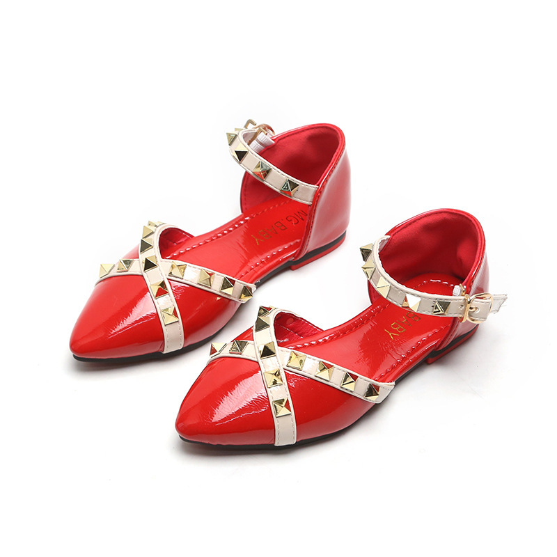 2020 Summer Girls flat Heel Sandals Children Princess Rivet Shoes Little Kids Girl Fashion Roman Gladiator Party Gift Shoes, Black;red
2020 Summer Girls flat Heel Sandals Children Princess Rivet Shoes Little Kids Girl Fashion Roman Gladiator Party Gift Shoes, Black;red