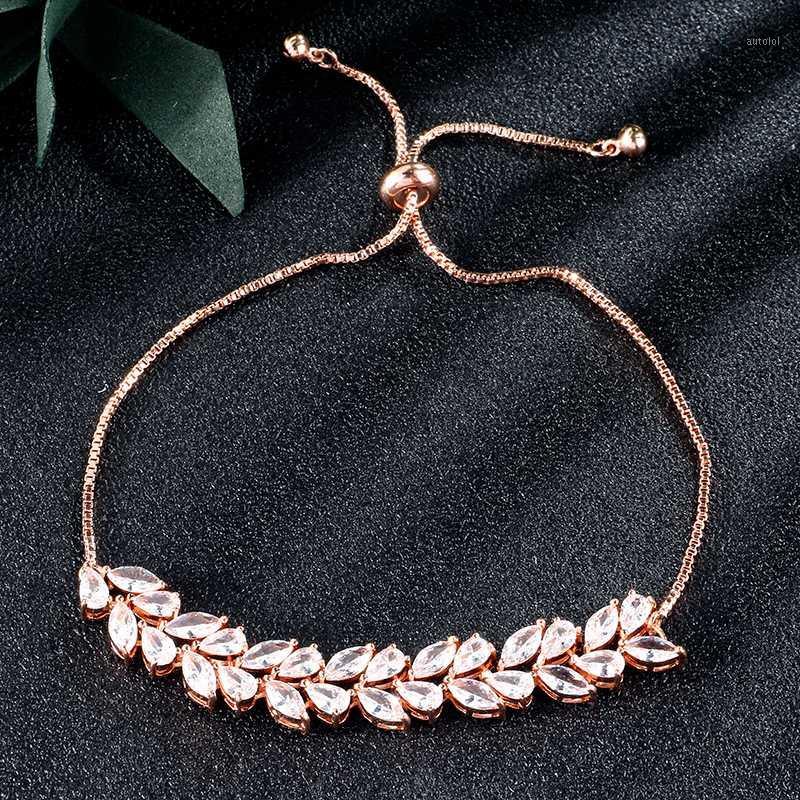 UILZ New Design Trendy Cubic Zircon Leaf Shape Adjustable Bracelets for Women Wedding Party Jewelry Gift UB21601
UILZ New Design Trendy Cubic Zircon Leaf Shape Adjustable Bracelets for Women Wedding Party Jewelry Gift UB21601