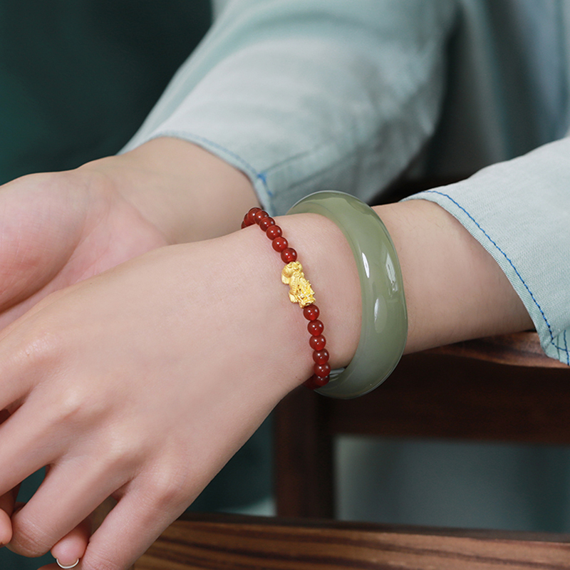 999 Real 24K Yellow Gold Bracelet Woman 3D Luck Bless Pixiu Charm with Red Agate Beads Adjustable 220309