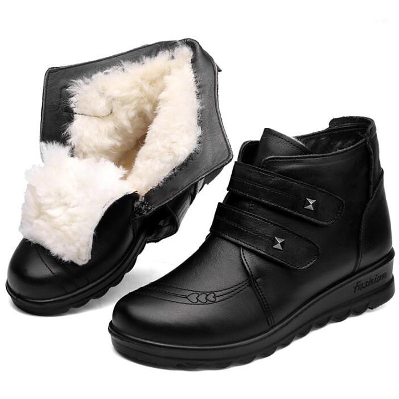 New Winter Women's Boots Mother Warm Shoes Wool Boots Low Heel Flat with Non-slip Black Genuine Leather Shoes Warm Winter1
New Winter Women's Boots Mother Warm Shoes Wool Boots Low Heel Flat with Non-slip Black Genuine Leather Shoes Warm Winter1