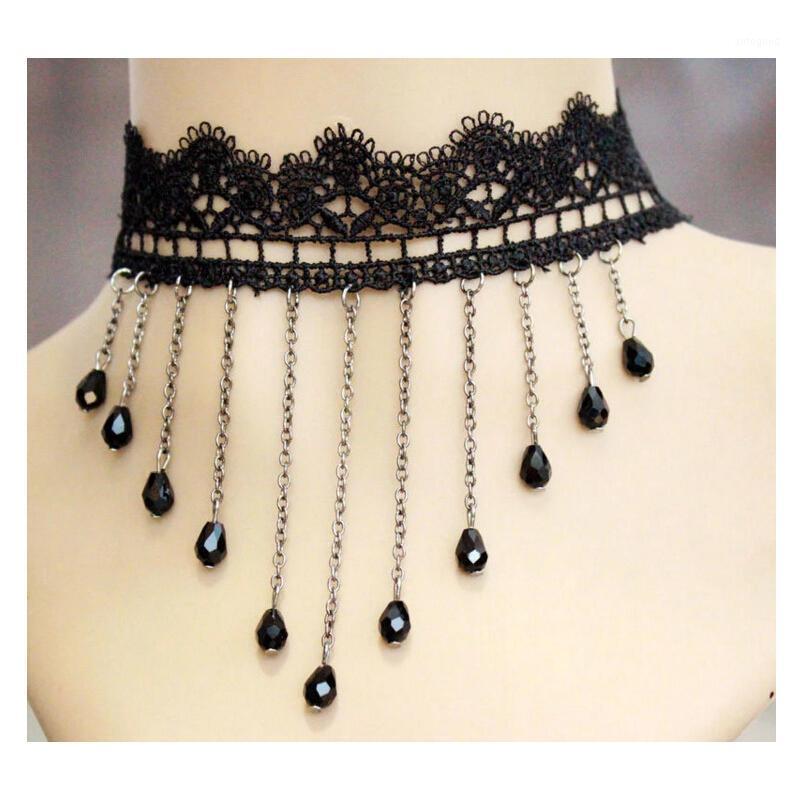 Chokers Elegant Vintage Black Lace Crystal Droplets Spread Tassel Necklace Clavicle Chain Pendant Women Party Dance Jewelry1
Chokers Elegant Vintage Black Lace Crystal Droplets Spread Tassel Necklace Clavicle Chain Pendant Women Party Dance Jewelry1