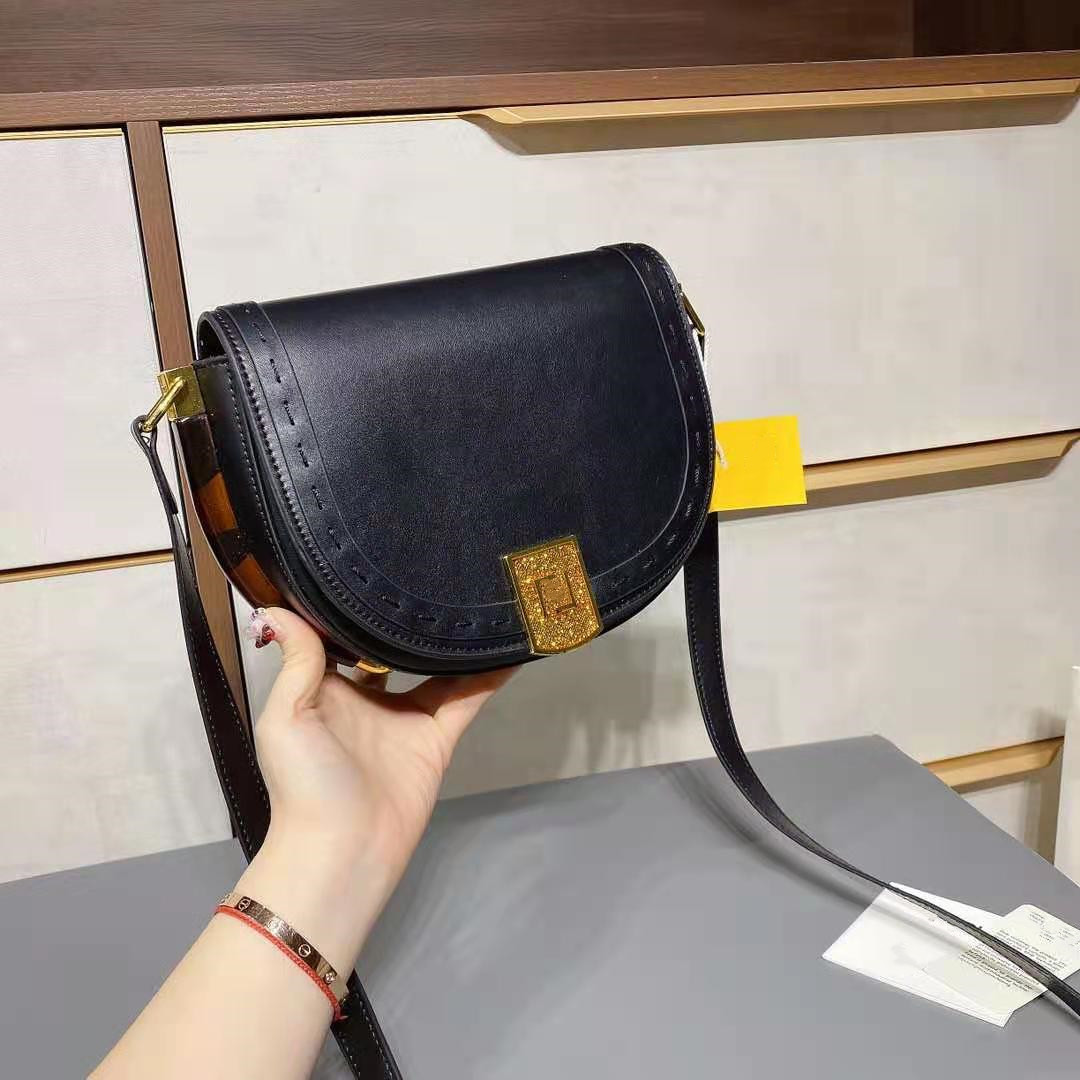 ysiykiy new women Designer Half Moon style Circle Flap handbag Vintage Shoulder crossbody bags Stars Saddle Bag Handbags bag, Black
ysiykiy new women Designer Half Moon style Circle Flap handbag Vintage Shoulder crossbody bags Stars Saddle Bag Handbags bag, Black