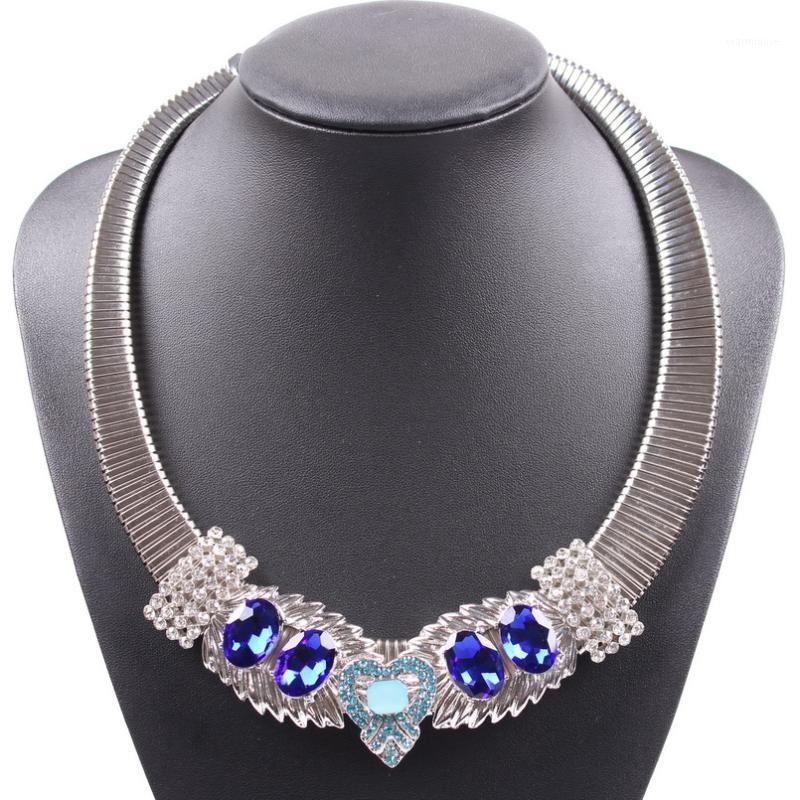 Fashion New Crystal Charm Vintage Silver Color Choker Necklace for Women Alloy Metal Jewelry1
Fashion New Crystal Charm Vintage Silver Color Choker Necklace for Women Alloy Metal Jewelry1