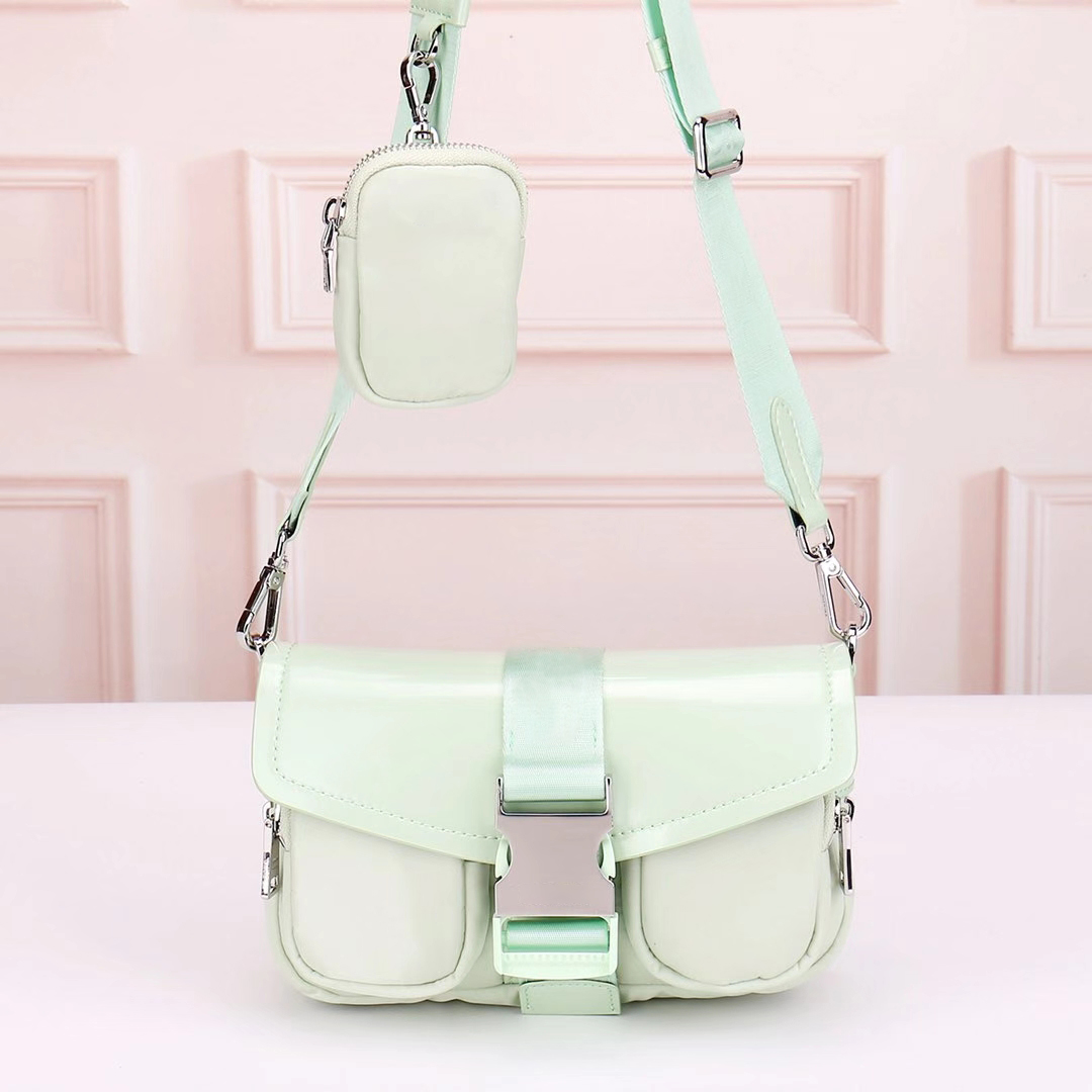 Designer Crossbody bag women shoulder bags classic smooth cowhide messenger bag men Fashion nylon satchel Multi Pochette with wallet coin pu
Designer Crossbody bag women shoulder bags classic smooth cowhide messenger bag men Fashion nylon satchel Multi Pochette with wallet coin pu