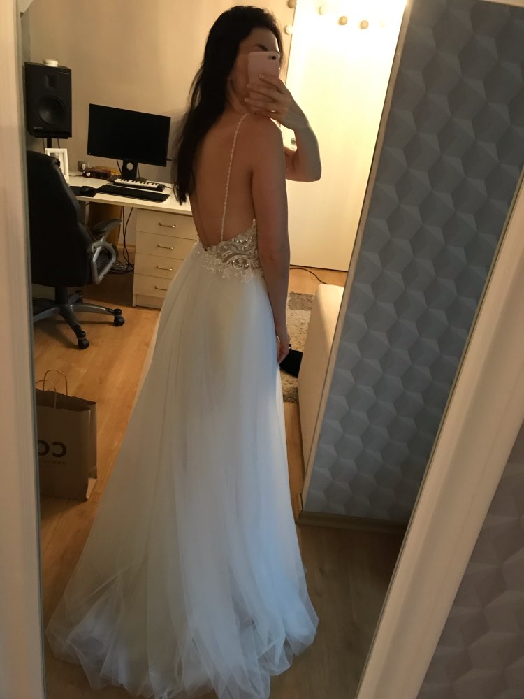 Bohemian Hippie Wedding Dresses 2021 with A-line Spaghetti Straps Backless Plus Size Toddler Beach Bridal Gowns Lace Top Sexy