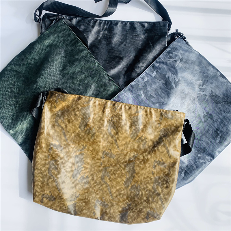 CPtopstoney new fashion postman bag outdoor messenger bag men's and women's fashion lovers sports chest bag
CPtopstoney new fashion postman bag outdoor messenger bag men's and women's fashion lovers sports chest bag