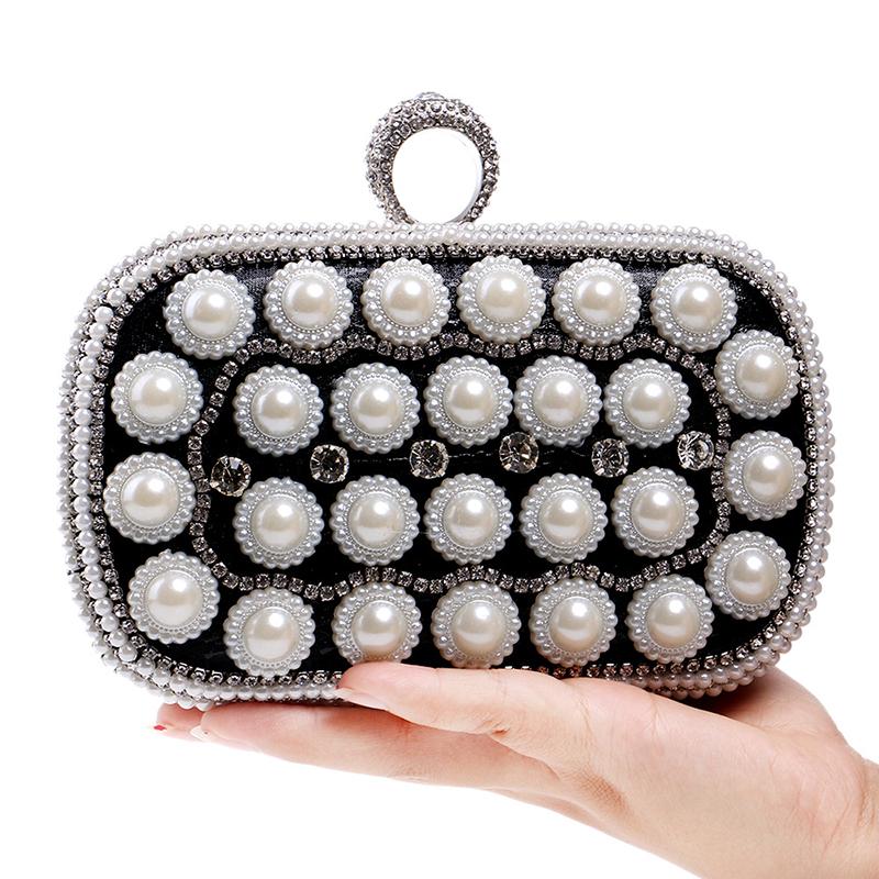 New Fashion Big Peal Ladies Clutch Bag With Black/Silver Classic Diamond Banquet Dinner Evening Bag Nightclub Women Evening
New Fashion Big Peal Ladies Clutch Bag With Black/Silver Classic Diamond Banquet Dinner Evening Bag Nightclub Women Evening