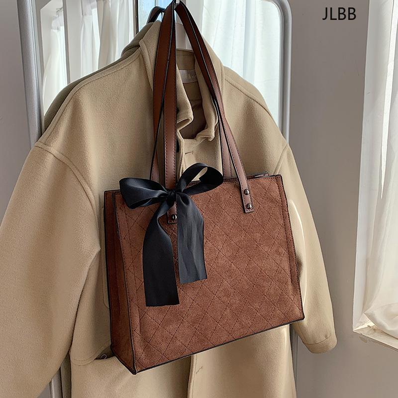 Big Scrub PU Leather Shoulder Bags for Women 2021 Trend Women's Trending Ribbon Black Hand Bag Handbags and Purses
Big Scrub PU Leather Shoulder Bags for Women 2021 Trend Women's Trending Ribbon Black Hand Bag Handbags and Purses