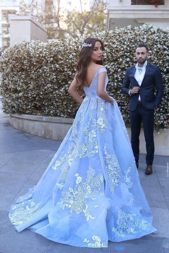 Beautiful Sky Blue Arabic Dubai V-Neck Dress Special Ocn Dresses A-Line Cap Sleeve Lace Appliques Long Wedding Gowns 0431