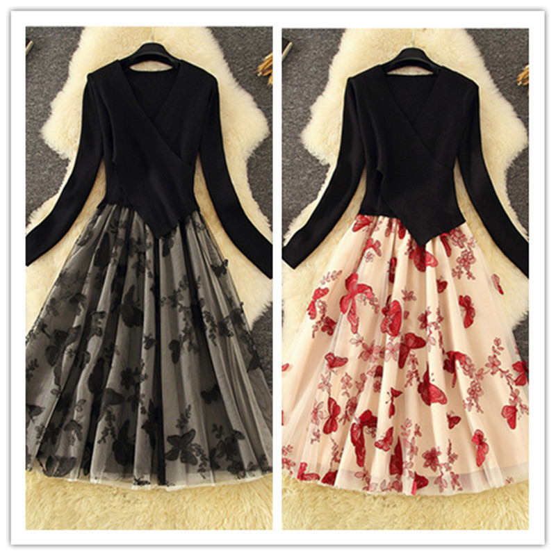 Ral Lace V-Neck Long Sleeve Knit Midi Dress | Spring