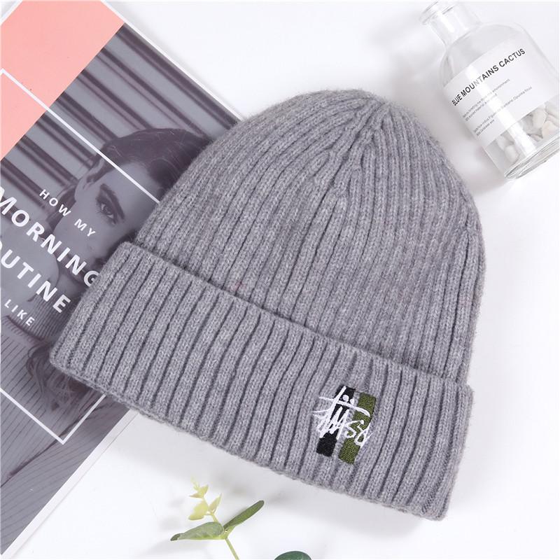 Knitted Hats Winter Hats For Woman Letter Embroidered Warm Solid Color Beanies, Black
Knitted Hats Winter Hats For Woman Letter Embroidered Warm Solid Color Beanies, Black