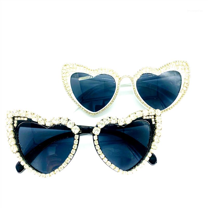 ZAOLIHU Heart Shades Women Sunglasses Black White Frame Diamond Eyewear Luxury Crystal Sun Glasse UV400 Cute Eyeglasses1
ZAOLIHU Heart Shades Women Sunglasses Black White Frame Diamond Eyewear Luxury Crystal Sun Glasse UV400 Cute Eyeglasses1