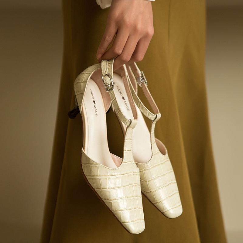 EAGSITY Genuine leather Mary Jane shoes for Women kitten heel ankle strap pointed toe dance party work comfortable wedding shoes, Beige
EAGSITY Genuine leather Mary Jane shoes for Women kitten heel ankle strap pointed toe dance party work comfortable wedding shoes, Beige