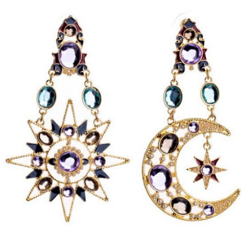 European and American Fashion Jewelry New Earrings Exaggerated Moon Stars Sun Pendant Drop Earrings Women Metal Aluminium Alloy
European and American Fashion Jewelry New Earrings Exaggerated Moon Stars Sun Pendant Drop Earrings Women Metal Aluminium Alloy