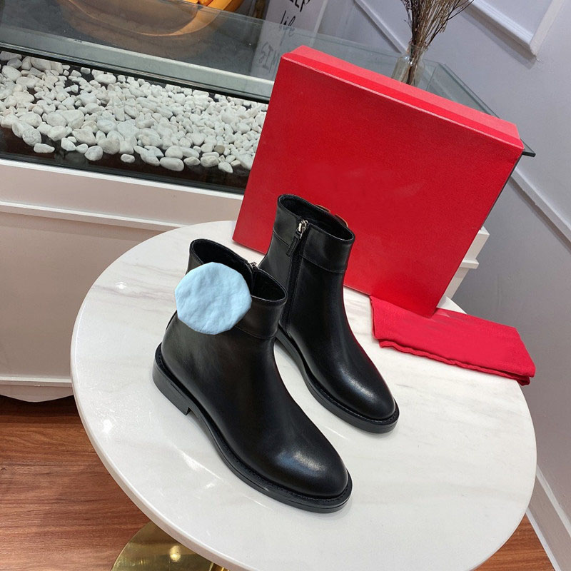 High quality womens camping boots leather fashion boots womens spring and autumn low heel round head womens original box size 35-41, Extra shoebox
High quality womens camping boots leather fashion boots womens spring and autumn low heel round head womens original box size 35-41, Extra shoebox