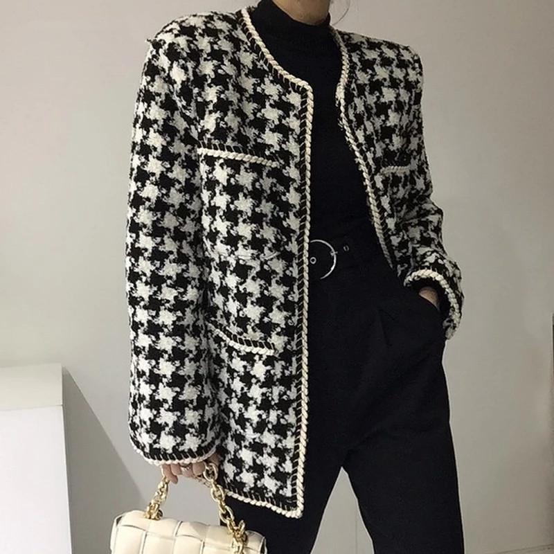 2021 New Houndstooth Tweed Coat Women Plaid Autumn Winter Lace-up Loose Female Long Sleeve O-neck Woolen&Blend Chic Coats, Black
2021 New Houndstooth Tweed Coat Women Plaid Autumn Winter Lace-up Loose Female Long Sleeve O-neck Woolen&Blend Chic Coats, Black