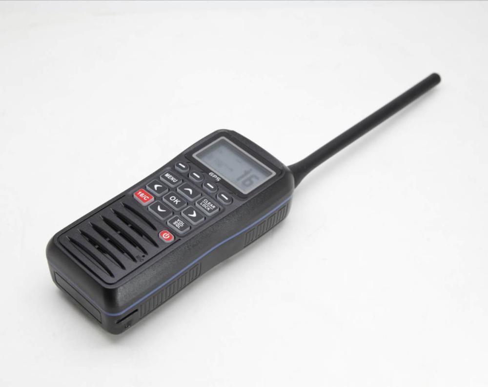 Built-in GPS Built-in DSC MOB function floats and flashes alarm Vibration Draining Function IPX7 waterproof VHF Marine Radio1
Built-in GPS Built-in DSC MOB function floats and flashes alarm Vibration Draining Function IPX7 waterproof VHF Marine Radio1