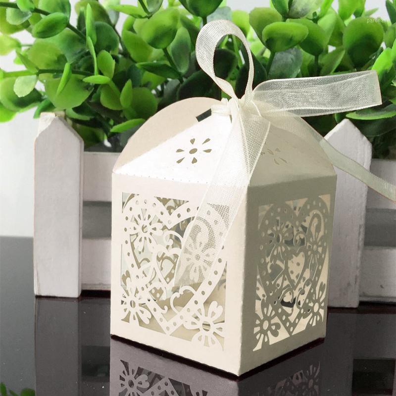 10pcs Love Heart Laser Cut Hollow Carriage Favors Gifts Candy Boxes Packaging Wedding Package Dragee Gift Bags Wrapping Supplies1
10pcs Love Heart Laser Cut Hollow Carriage Favors Gifts Candy Boxes Packaging Wedding Package Dragee Gift Bags Wrapping Supplies1
