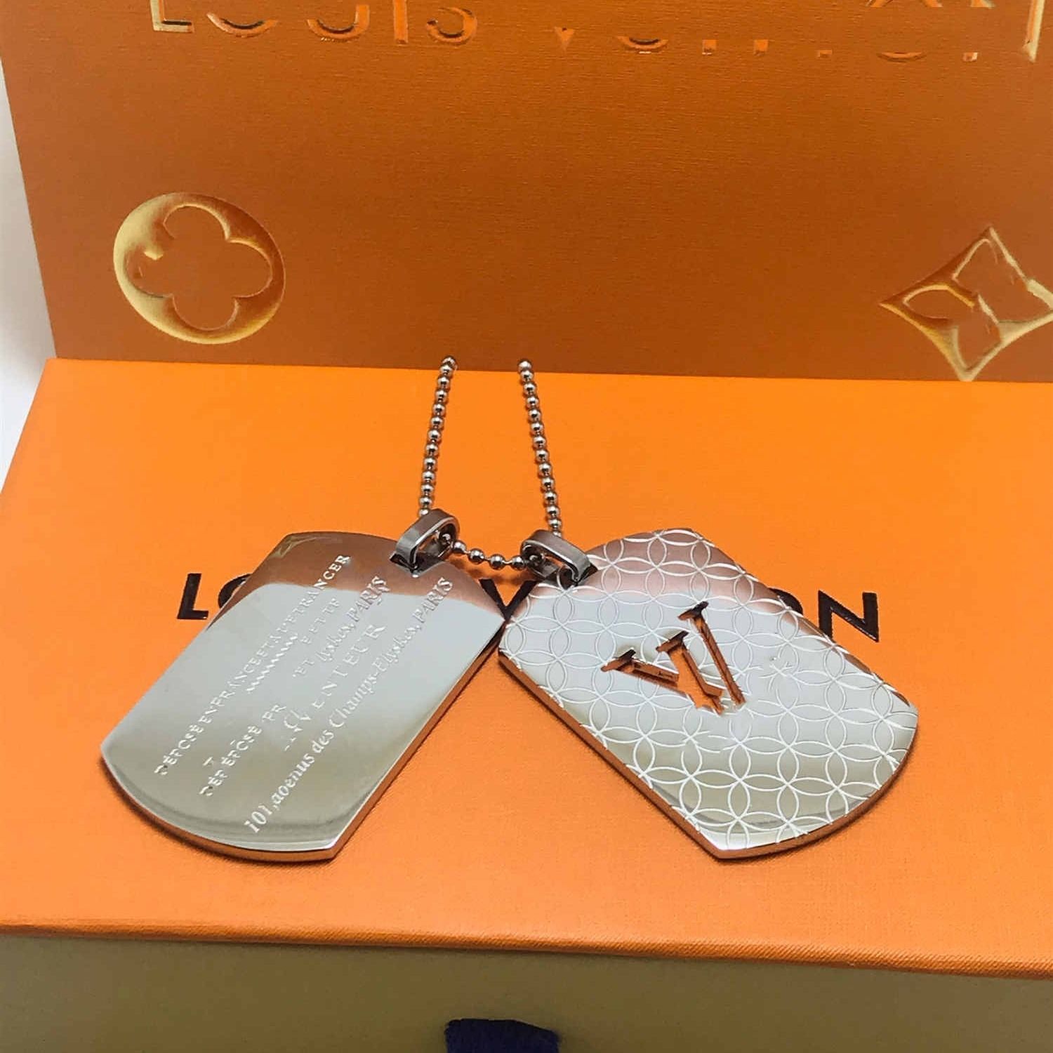 2020 fashion Stainless Steel Men Retro Bracelet Necklac Gifts Mens Chain Curb Cuban Link Accessories pendant necklaces Male with box free, Silver
2020 fashion Stainless Steel Men Retro Bracelet Necklac Gifts Mens Chain Curb Cuban Link Accessories pendant necklaces Male with box free, Silver