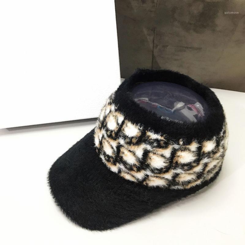 2020 Women Empty Top Hat Autumn Winter Soft Warm Velvet Wide Brim Female Outdoor Hat New Fashion Sports Sunshade Cap1, As picture
2020 Women Empty Top Hat Autumn Winter Soft Warm Velvet Wide Brim Female Outdoor Hat New Fashion Sports Sunshade Cap1, As picture