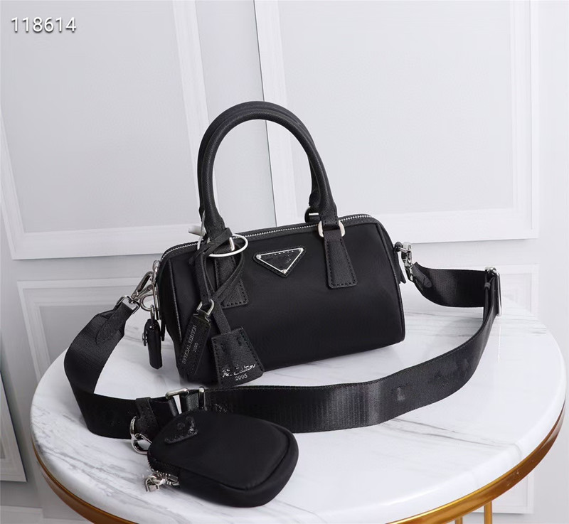 designer handbags Fashion handbag shoulder bags nylon bag wallet combination, Customize
designer handbags Fashion handbag shoulder bags nylon bag wallet combination, Customize