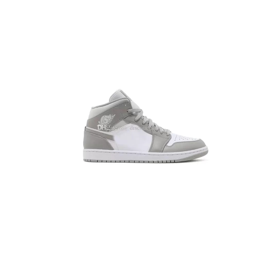 1 Mid Linen Basketball Shoes jumpman 1s Men Women Sneakers High quality SKU:554724 082 (Delivery within 24 hours)
1 Mid Linen Basketball Shoes jumpman 1s Men Women Sneakers High quality SKU:554724 082 (Delivery within 24 hours)