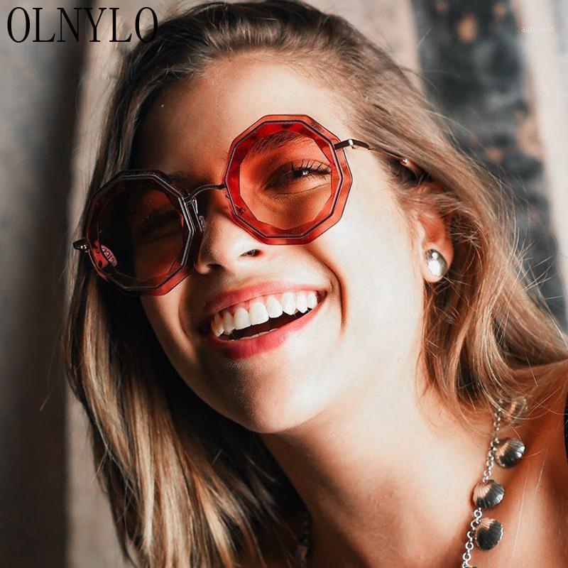 Sunglasses Round Frame Transparent Gradient Black Lens Sun Glasses Sexy Lady Drivers Outdoor Brand Designer Oculos1
Sunglasses Round Frame Transparent Gradient Black Lens Sun Glasses Sexy Lady Drivers Outdoor Brand Designer Oculos1