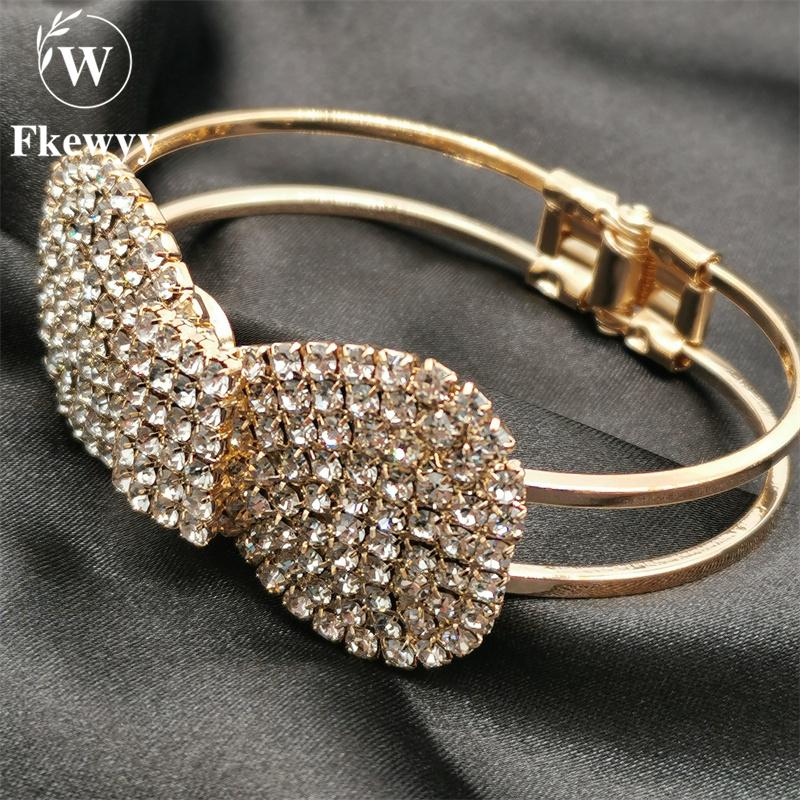 Bangle Fkewyy Luxury Bracelets For Women Fashion Accessories Designer Bowknot Jewelry Retro Adjustable Bracelet Rhineston Boho
Bangle Fkewyy Luxury Bracelets For Women Fashion Accessories Designer Bowknot Jewelry Retro Adjustable Bracelet Rhineston Boho