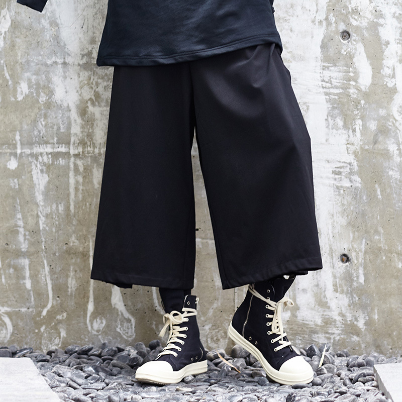 2020 Wide Legs Summer Out Men's New Super Caimento Loose Roars Nine Points Costume Pants for Singers Sweaty 5a4u, Black
2020 Wide Legs Summer Out Men's New Super Caimento Loose Roars Nine Points Costume Pants for Singers Sweaty 5a4u, Black
