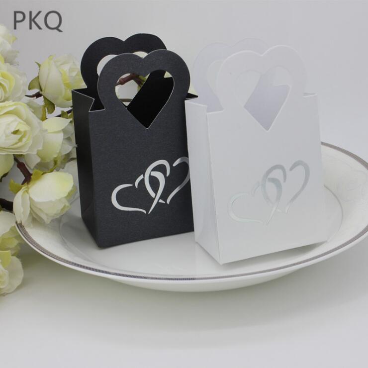 White paper gift box 50pcs Heart wedding party chocolate candy box bag Craft paper wedding party favor supplies 6x3.8x7.8cm
White paper gift box 50pcs Heart wedding party chocolate candy box bag Craft paper wedding party favor supplies 6x3.8x7.8cm
