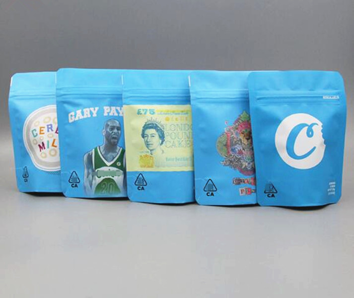 3.5g dry herb packaging bag blue C resealable zipper mylar bag gelatti gary payton with label stickers
3.5g dry herb packaging bag blue C resealable zipper mylar bag gelatti gary payton with label stickers