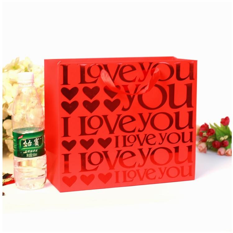 100pcs Chinese Traditional Red Double Happiness Wedding Gift Paper Bag Portable Candy Bags 25*9.4*19cm lin4035
100pcs Chinese Traditional Red Double Happiness Wedding Gift Paper Bag Portable Candy Bags 25*9.4*19cm lin4035