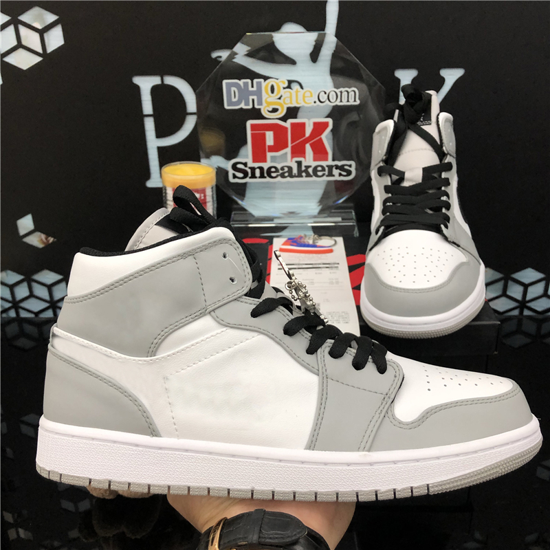 Top Quality Jumpman 1 s Youth Boys Men Women Retro Basketball Shoes Travis Scotts Fearless Obsidian UNC Athletics Sneakers Mens Sports Shoes, Gifts
Top Quality Jumpman 1 s Youth Boys Men Women Retro Basketball Shoes Travis Scotts Fearless Obsidian UNC Athletics Sneakers Mens Sports Shoes, Gifts
