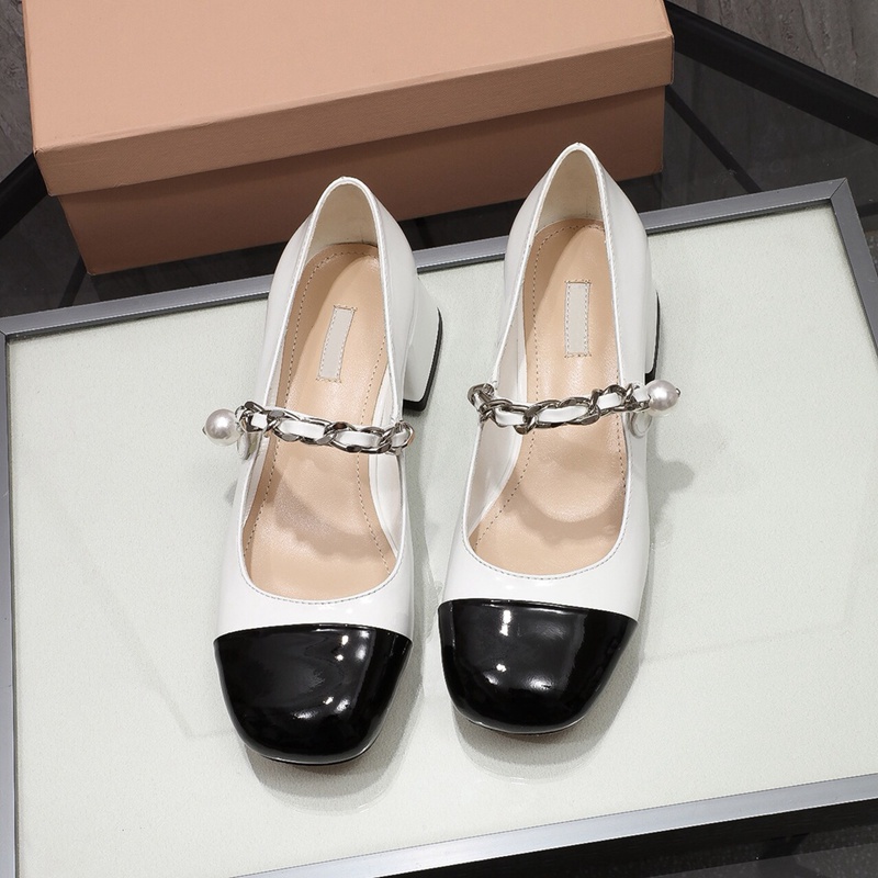 Hot Sale Women Metal Button Mid Heel Dress Shoes Leather Wedding Shoes High Heeled Platform Genuine Leather Dress Shoe Fashion Designer Shoe, White
Hot Sale Women Metal Button Mid Heel Dress Shoes Leather Wedding Shoes High Heeled Platform Genuine Leather Dress Shoe Fashion Designer Shoe, White