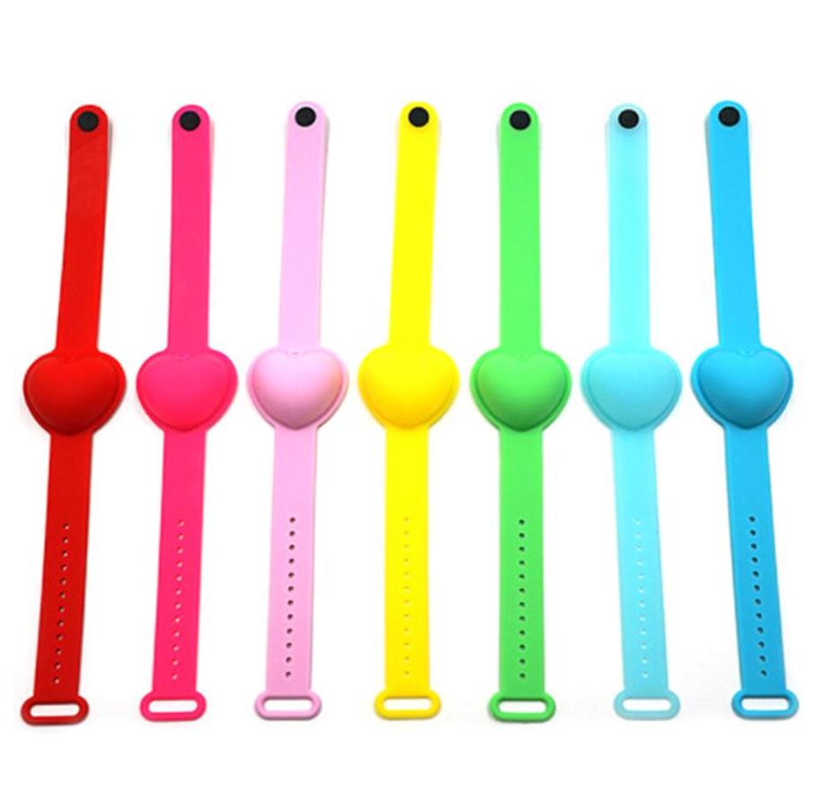 Hand Sanitizer Silicone Refillable Wristband Liquid Soap Hand Sanitizer Bracelet Dispenser Wearable Sanitizering Dispenser Gel Holder DHL
Hand Sanitizer Silicone Refillable Wristband Liquid Soap Hand Sanitizer Bracelet Dispenser Wearable Sanitizering Dispenser Gel Holder DHL