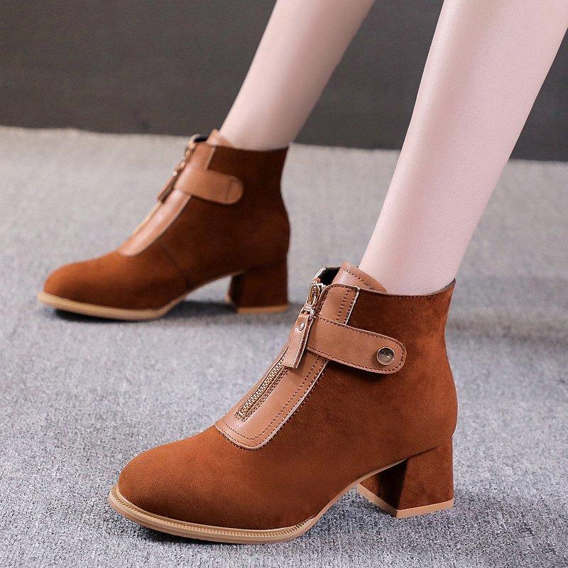2021 Autumn Winter Shoes Chunky High Heel Short Boots Women Round Toe Suede Buckle Ankle Leather Zipper Ankle boots women, Black
2021 Autumn Winter Shoes Chunky High Heel Short Boots Women Round Toe Suede Buckle Ankle Leather Zipper Ankle boots women, Black
