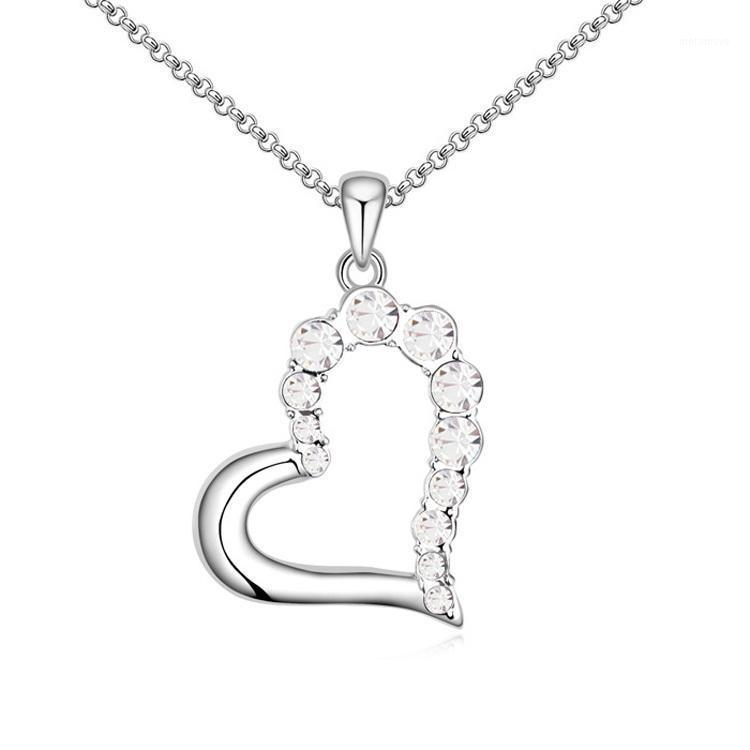 Heart Shaped Crystal Necklaces Fashion Jewelry brand necklaces for women collier feminino1
Heart Shaped Crystal Necklaces Fashion Jewelry brand necklaces for women collier feminino1