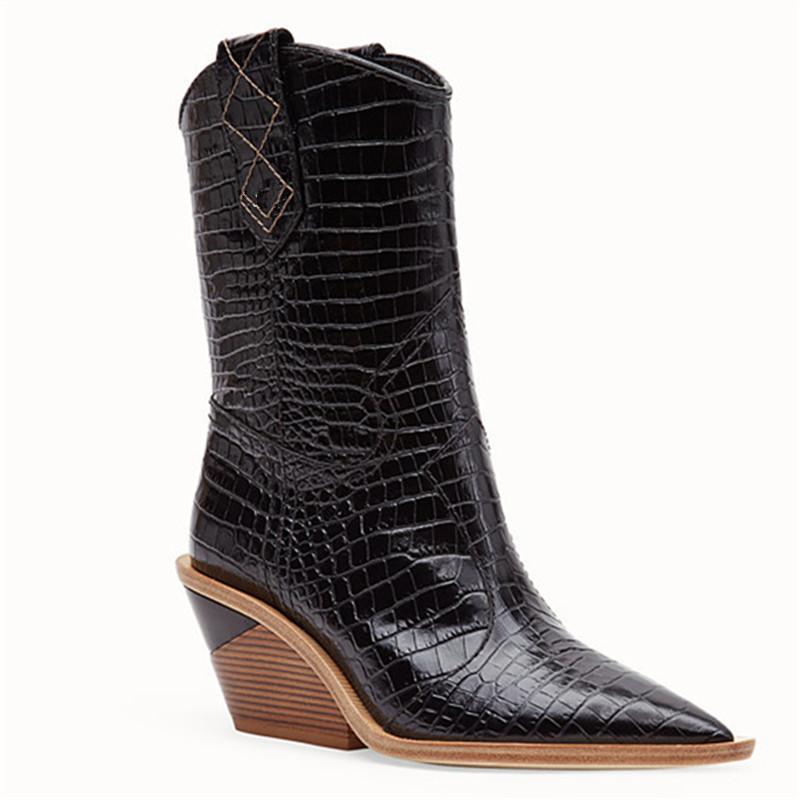 2020 New Fashion boots women shoes pointed toe ladies dress botas high heels autumn winter snow boots female half black
2020 New Fashion boots women shoes pointed toe ladies dress botas high heels autumn winter snow boots female half black