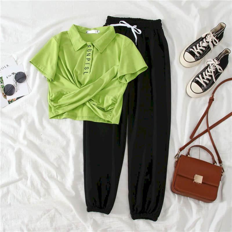 New 2021 Two Piece Set Korean Fashion Casual Sports Suit Short-sleeved Wide-leg Pants Women Clothing Sets Summer Bru6, Green
New 2021 Two Piece Set Korean Fashion Casual Sports Suit Short-sleeved Wide-leg Pants Women Clothing Sets Summer Bru6, Green