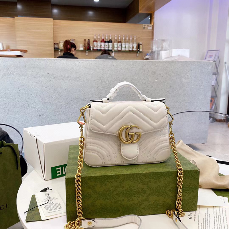 Gucci GG Marmont Chain bag messenger Love heart V Wave Pattern Satchel Shoulder Bag Handbags Crossbody Purse Lady Leather Classic Style Tote 20cm, White
Gucci GG Marmont Chain bag messenger Love heart V Wave Pattern Satchel Shoulder Bag Handbags Crossbody Purse Lady Leather Classic Style Tote 20cm, White