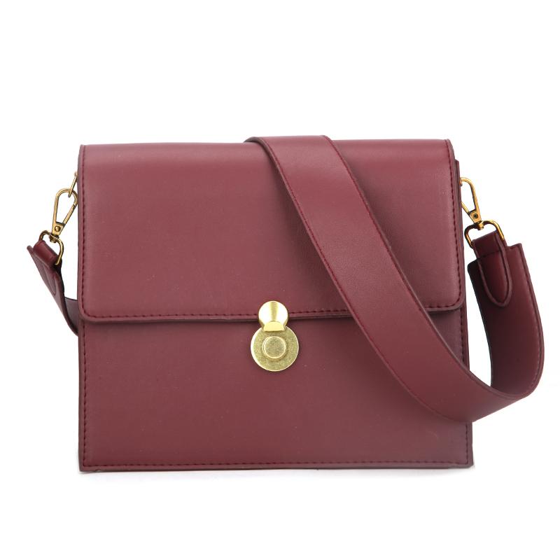 Vintage Fashion Female Square Bag 2021 New High Quality PU Leather Women's Designer Handbag Lock Large Shoulder Messenger Bag, Black
Vintage Fashion Female Square Bag 2021 New High Quality PU Leather Women's Designer Handbag Lock Large Shoulder Messenger Bag, Black