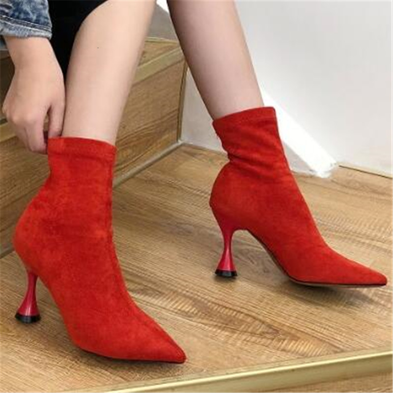 Autumn 2021 New Stockings Elastic Fabric Stilettos Heel Pointed to Boots Winter Shoes Warm Women's Black Red Boats F54O, Spring autumn purple.
Autumn 2021 New Stockings Elastic Fabric Stilettos Heel Pointed to Boots Winter Shoes Warm Women's Black Red Boats F54O, Spring autumn purple.