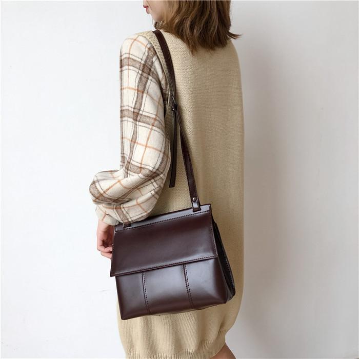 Vintage Women shoulder bag quality pu leather female Crossbody Bags 2021 new brand design lady handbag bolsa feminina Brown, Black
Vintage Women shoulder bag quality pu leather female Crossbody Bags 2021 new brand design lady handbag bolsa feminina Brown, Black